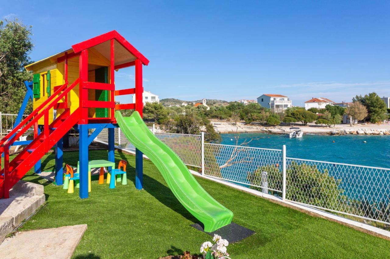 Apartments Villa Zrinka - Last Season Ever! Rogoznica Kültér fotó